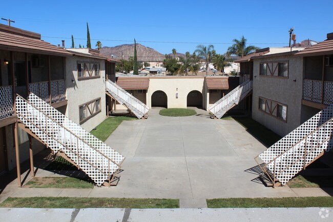 Building Photo - Casa Buena Apartments