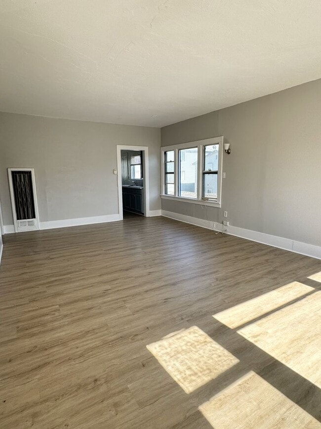 Photo - 620-626 Walnut Ave. Unit 622 Walnut Ave.