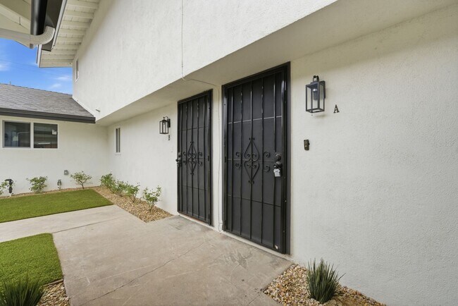 Photo - 1172 N Shattuck St Unit #A