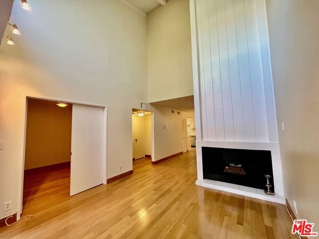 Photo - 4805 Maytime Ln