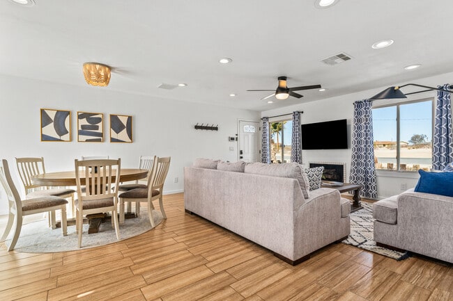 Photo - 72847 Desert Trail Dr