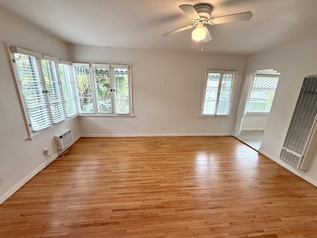 Photo - 1155 N Genesee Ave