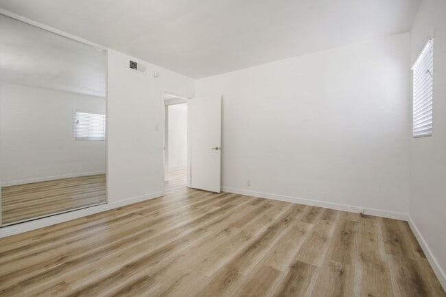 Photo - 1975 S Beverly Glen Blvd Unit 06