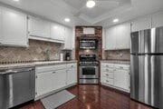 stainless steele appliances and new LED lighting - 2655 Calle Abedul House