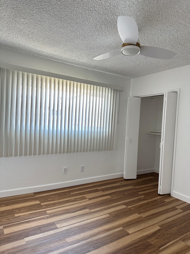 Photo - 1909 Bataan Rd Unit B