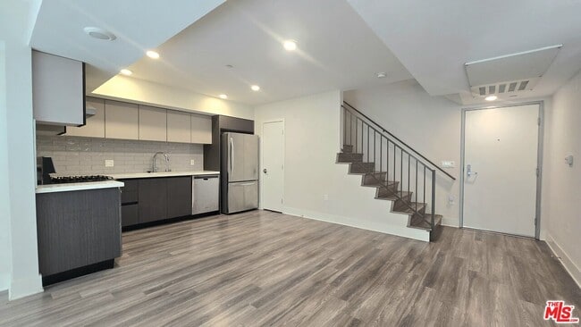 Photo - 5030 Rosewood Ave Condo Unit 206
