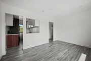 UNIT 6 - 2814 Sichel St. Apartments