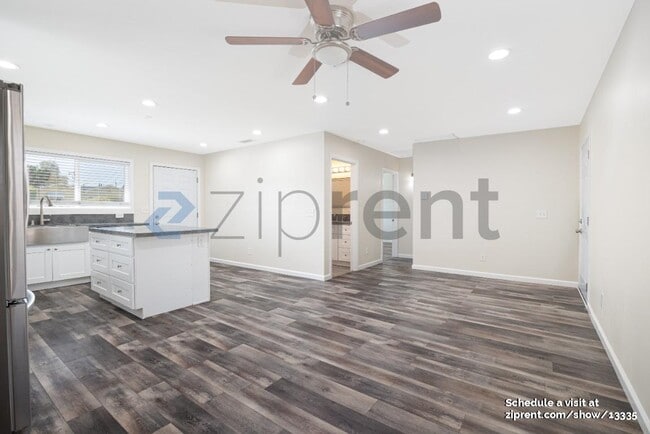 Photo - 7818 Mt Vernon St