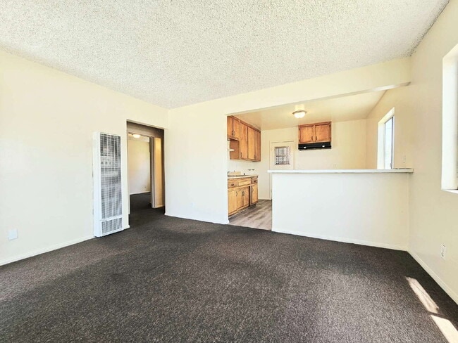 Charming and affordable 2-bedroom, 1-bath ... - Charming and affordable 2-bedroom, 1-bath ... Apartment
