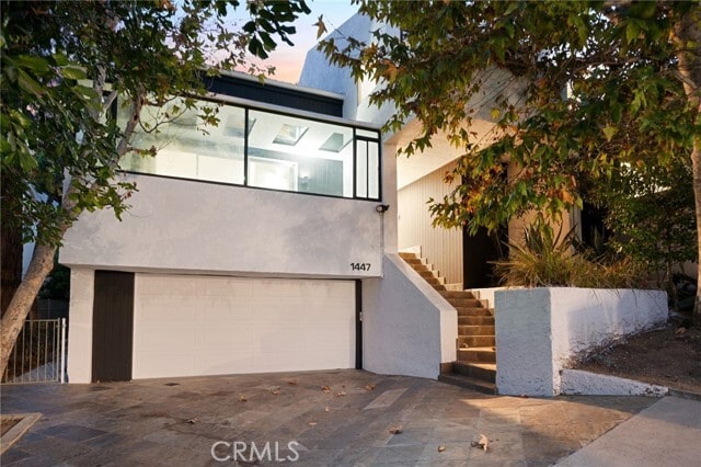 Building Photo - 1447 Kings Rd