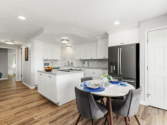 Photo - 155 Rosebay Dr Unit 49