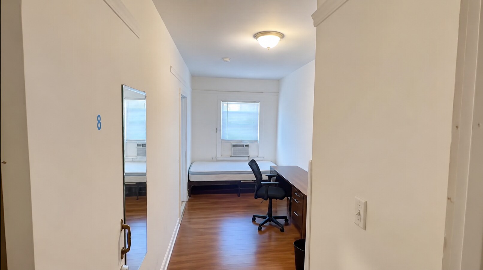 Photo - 1146 W 37th St Unit #8