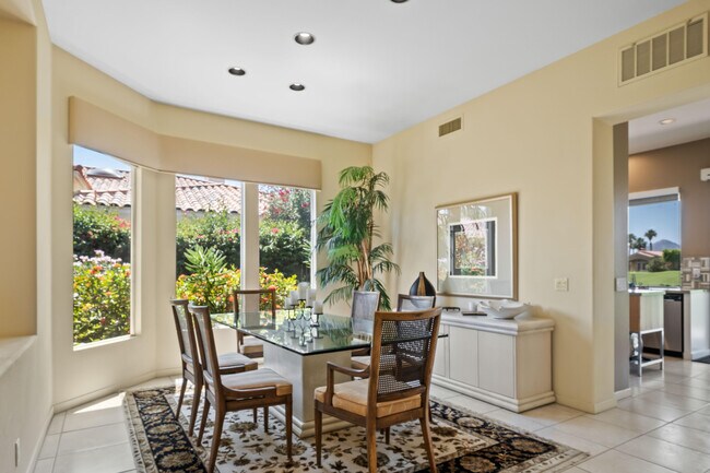 Photo - 461 Desert Holly Dr