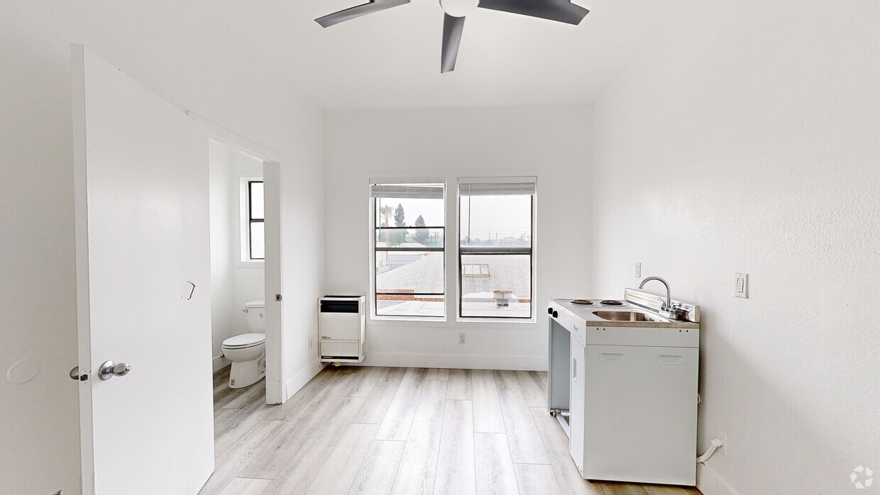 3D Tour - Adams Hill Lofts