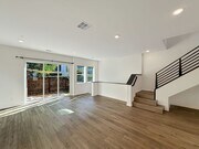 Photo - 3B/2.5BA Townhome in Mission Valley Now Av...