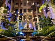 Courtyard - Los Altos Apartments