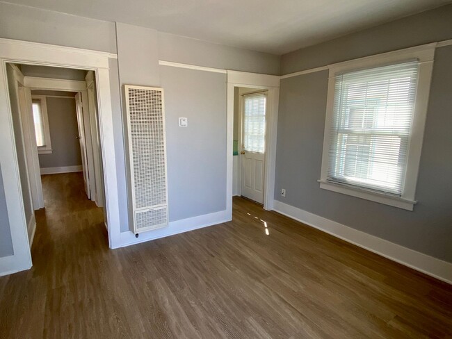 Photo - 2315-2317 State Street Unit 2317