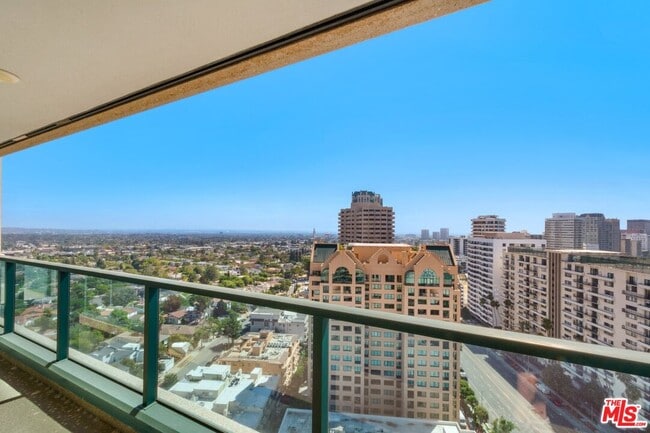 Building Photo - 10490 Wilshire Blvd Unit 1702