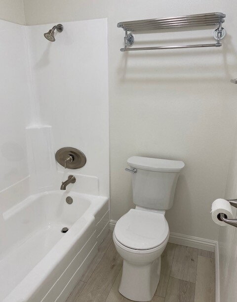 Building Photo - "Charming 1-Bedroom Retreat with Gleaming Hardwood Floors in Prime Irvine Location!"