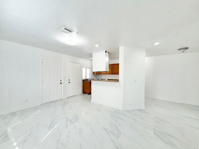 Photo - PS T 66369 Unit A