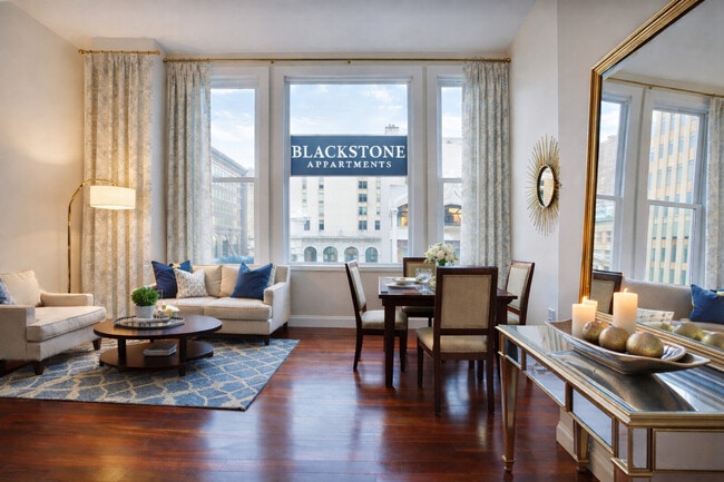 Beautiful large interiors - The Blackstone on 9th and Broadway