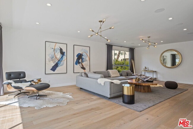 Photo - 440 N Oakhurst Dr Unit 301