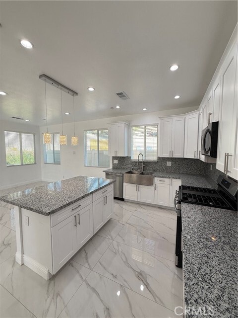 Photo - 2199 Whitman Way