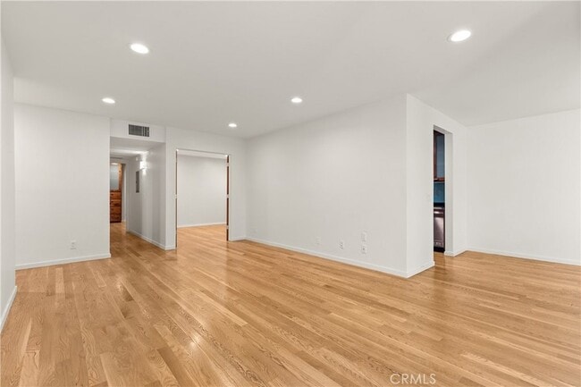 Photo - 4724 Park Granada