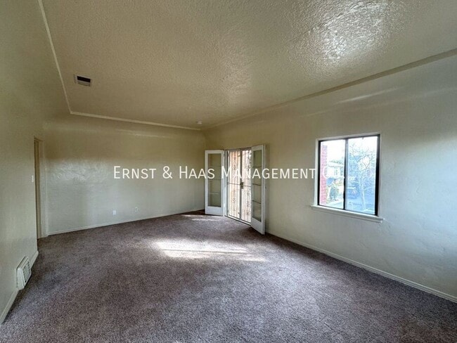 Photo - 1405 Olive Ave