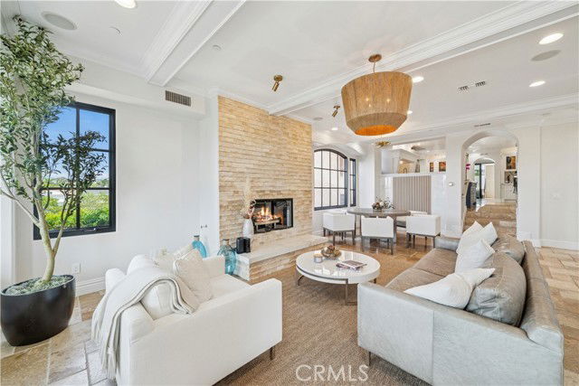 Photo - 312 Carnation Ave