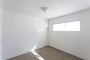Photo - Charming Upstairs One Bedroom in Crown Poi... Unit 1511