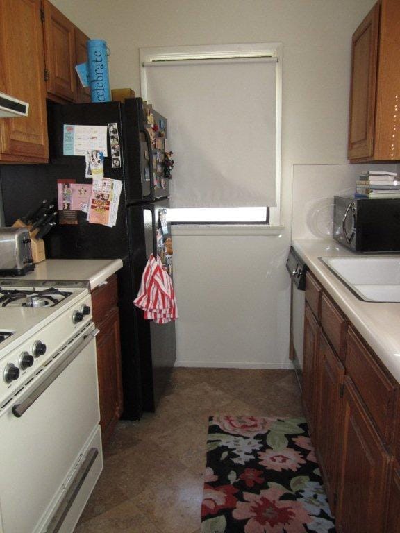 Photo - 3400 E 2nd St Unit 2