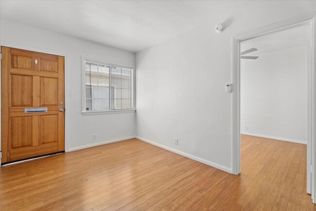 Photo - 1726 Abbot Kinney Blvd Unit 4