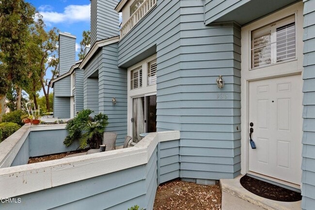 Photo - 2 Bedroom + 2.5 Bathroom Townhome + Loft! | Weston Cape Regatta | Ventura | Unfurnished