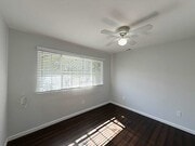 Photo - 10102 Fernglen Ave