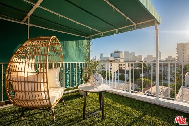 Photo - 121 Canon Dr Unit PH 401