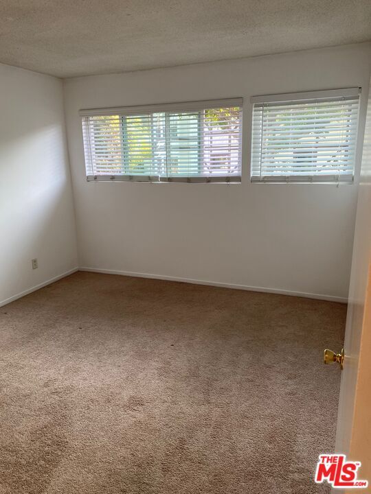 Photo - 4244 Duquesne Ave