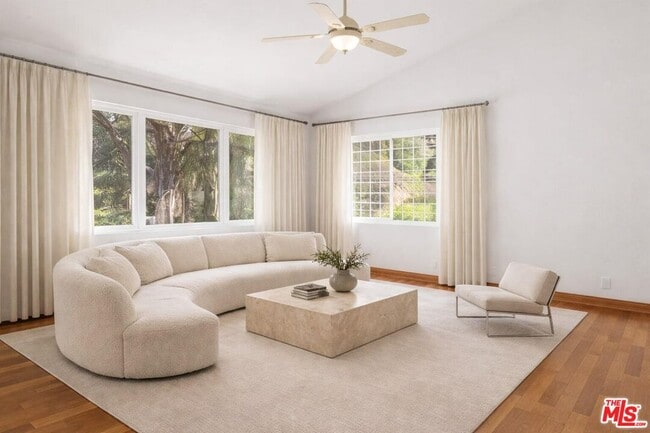 Photo - 4345 Canoga Ave