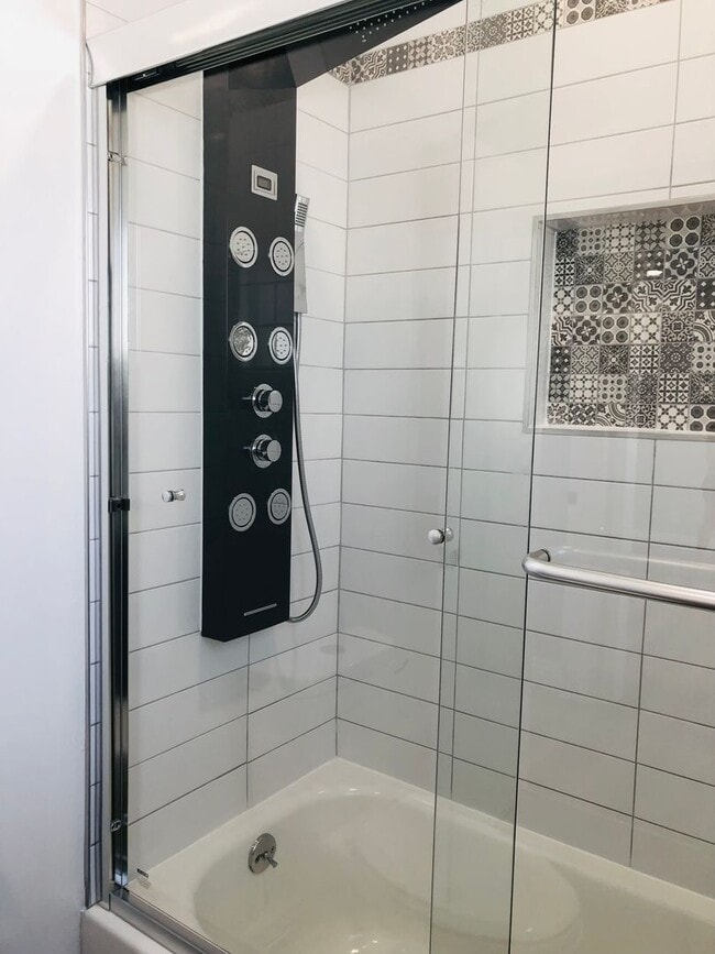 Photo - 1171 N Kenmore