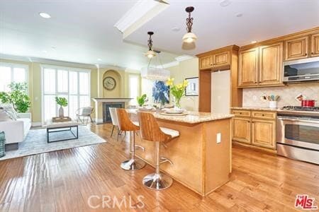 Building Photo - 412 S Wilton Pl Unit 303 Rental