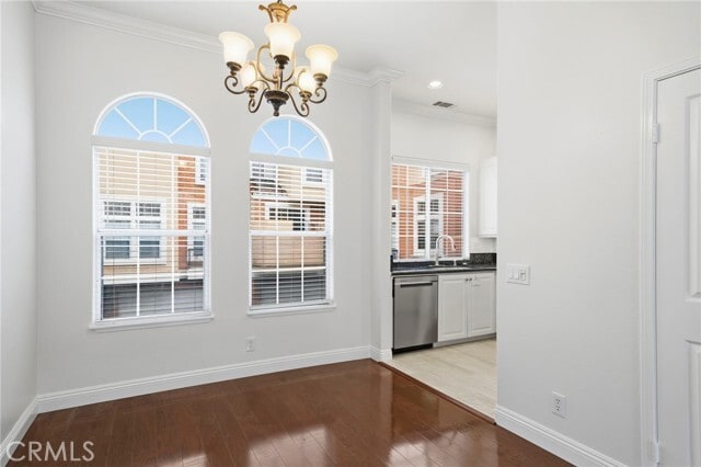 Photo - 9 Torrigiani Aisle