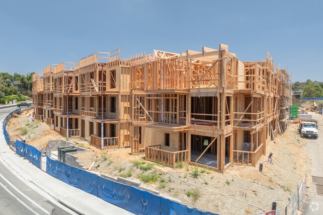 Building Photo - Solaris Encinitas