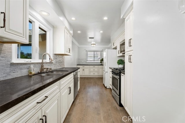 Photo - 1325 W Ash Ave