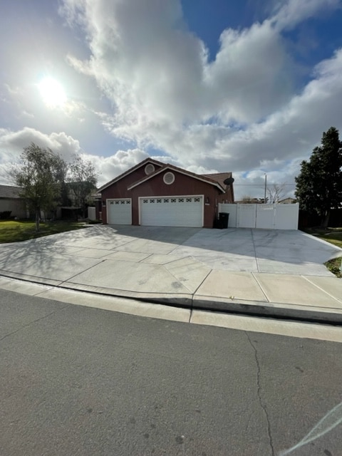 Photo - 1072 Sun Up Cir