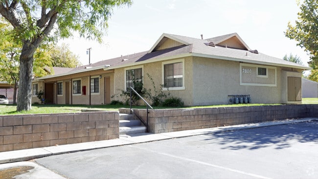 Windrose Apartments - Windrose Apartments