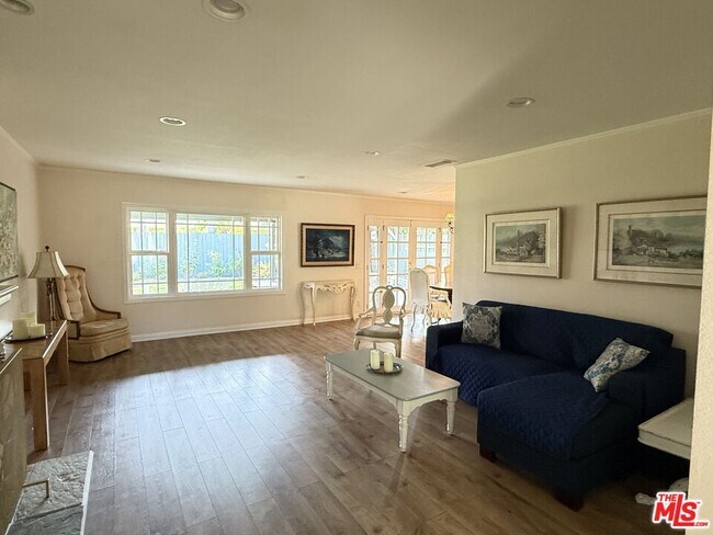 Photo - 30556 Rainbow View Dr