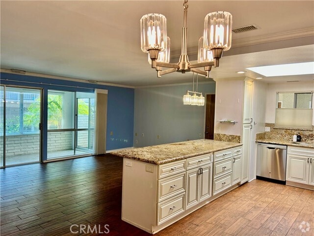 Building Photo - 638 Avenida Sevilla Rental