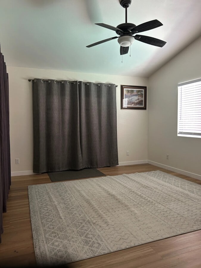 Photo - 955 Norella St