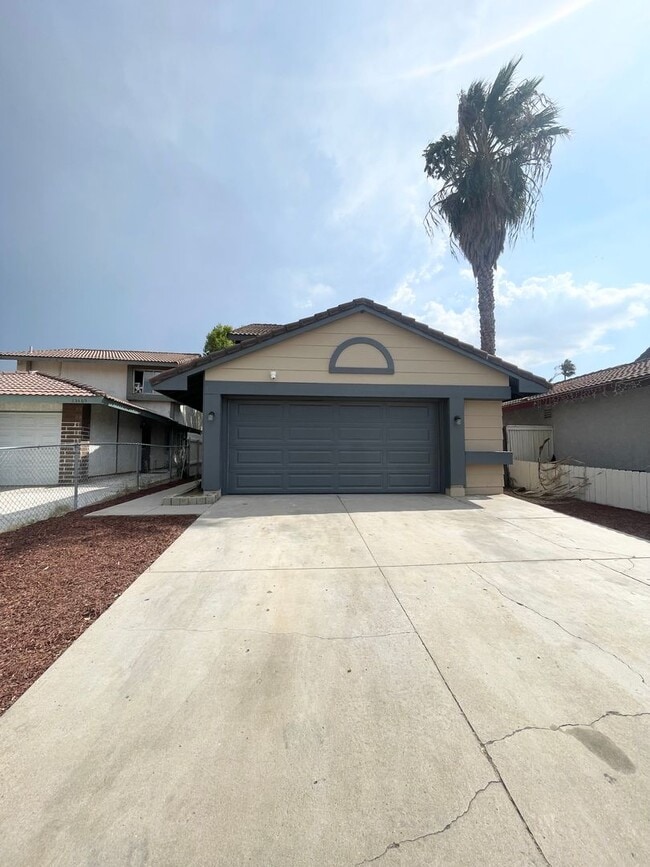 Building Photo - 23461 Challis Ct Rental