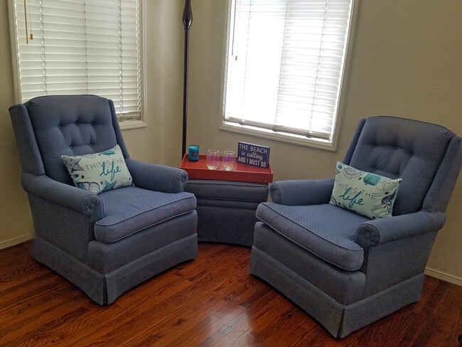 Photo - 5653 E 2nd St